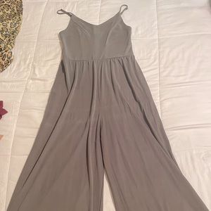 Beautiful olive green jumpsuit 🥰